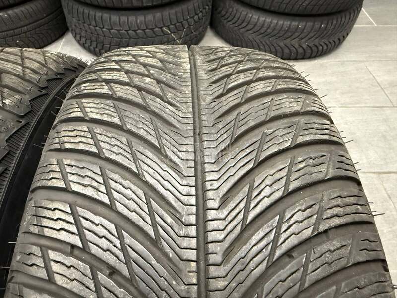 Michelin 235/40 R18 Zimska