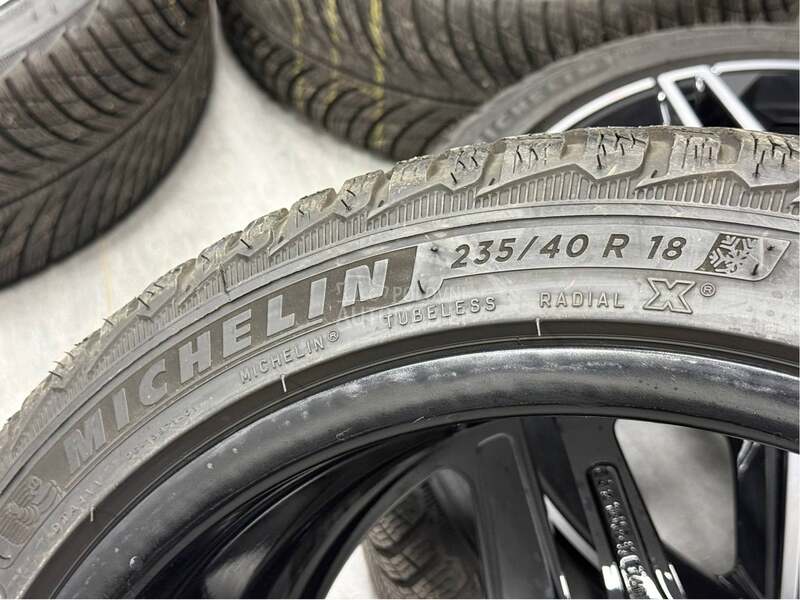 Michelin 235/40 R18 Zimska