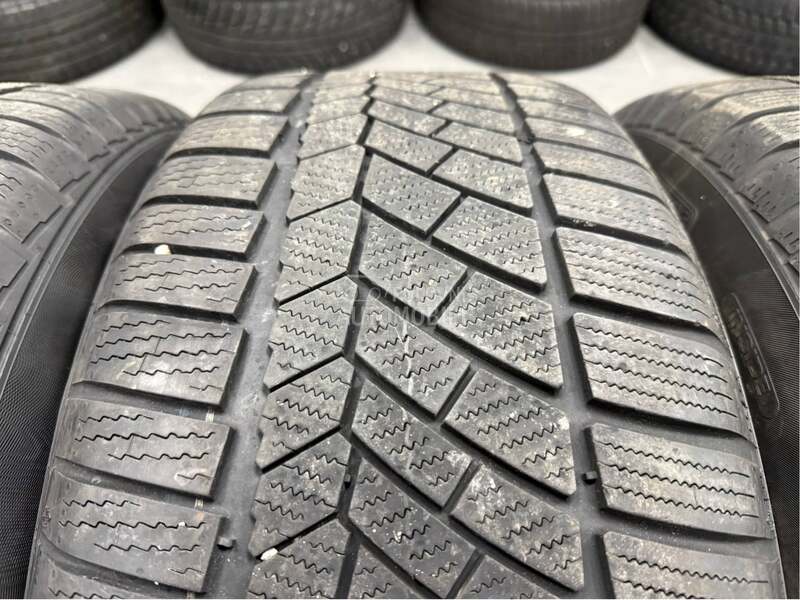 Continental 255/55 R18 Zimska
