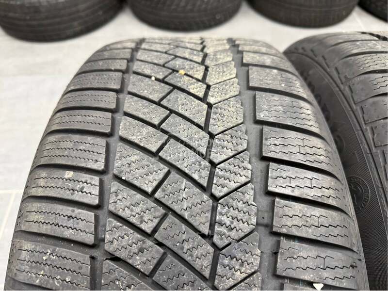 Continental 255/55 R18 Zimska