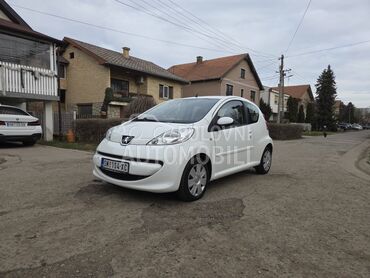 Peugeot 107 1.0 b e n z