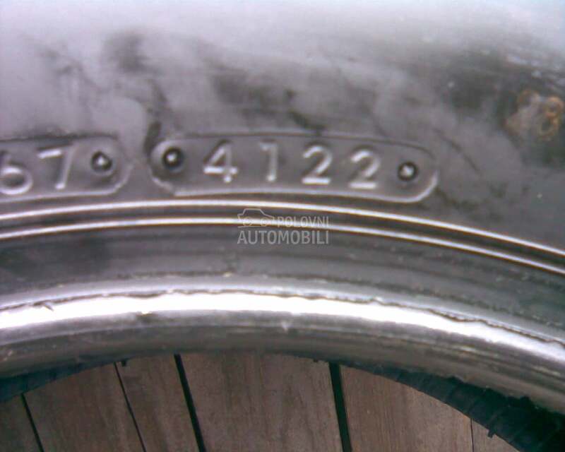 Lassa 215/70 R16 Zimska