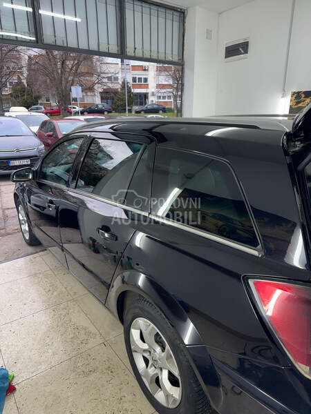 Opel Astra H 