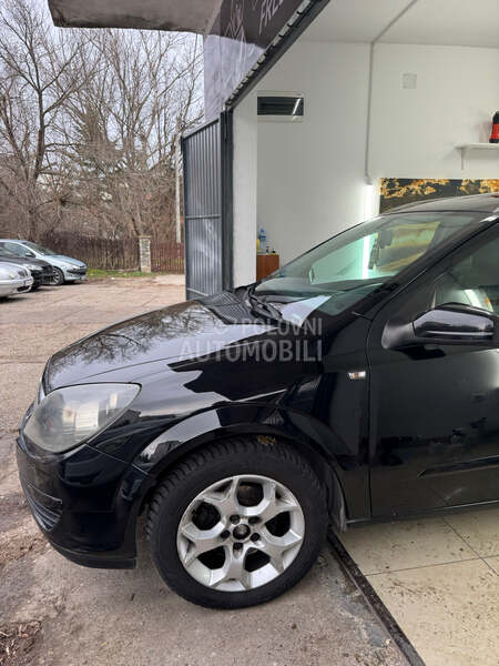 Opel Astra H 