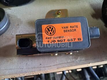 Razni delovi za Volkswagen Golf 4 od 2000. do 2006. god.