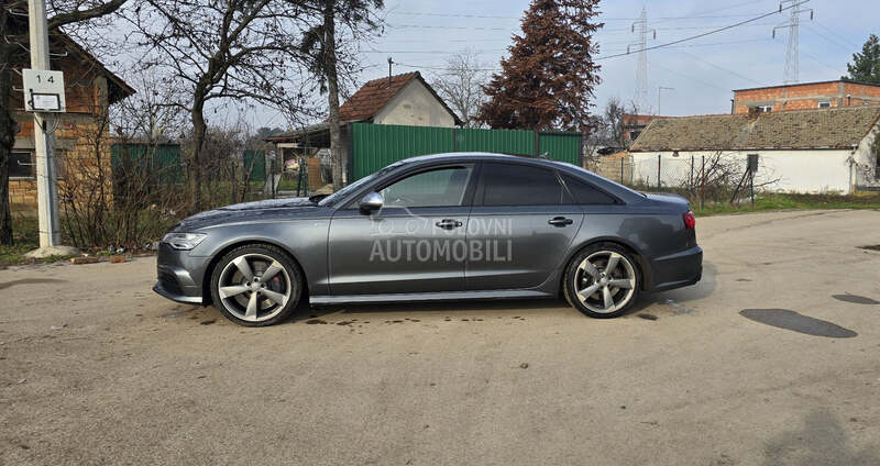 Audi S6 