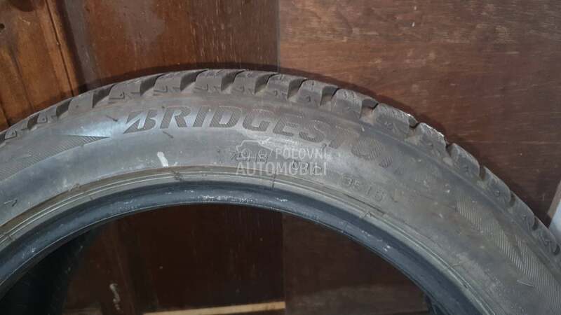 Bridgestone 225/45 R17 Zimska