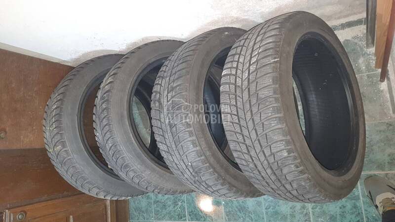 Bridgestone 225/45 R17 Zimska
