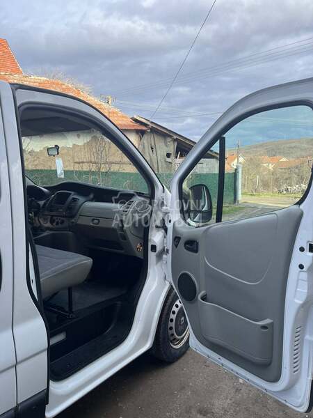 Renault Trafic 2.0 DCI