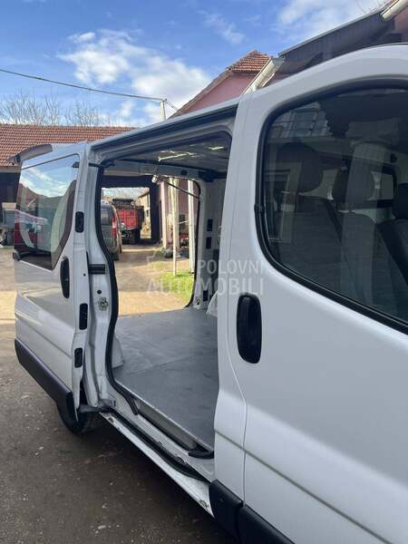 Renault Trafic 2.0 DCI