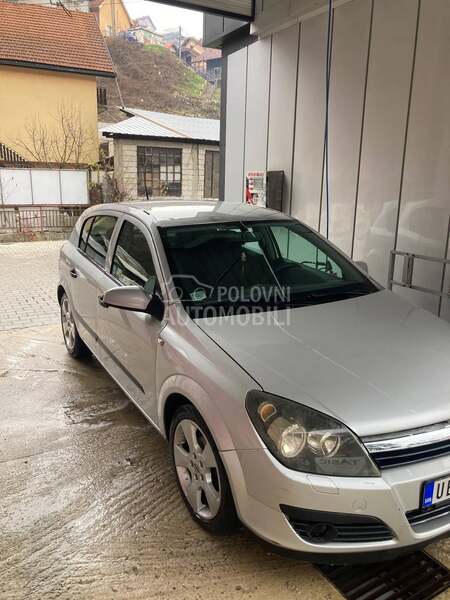 Opel Astra H 1.7