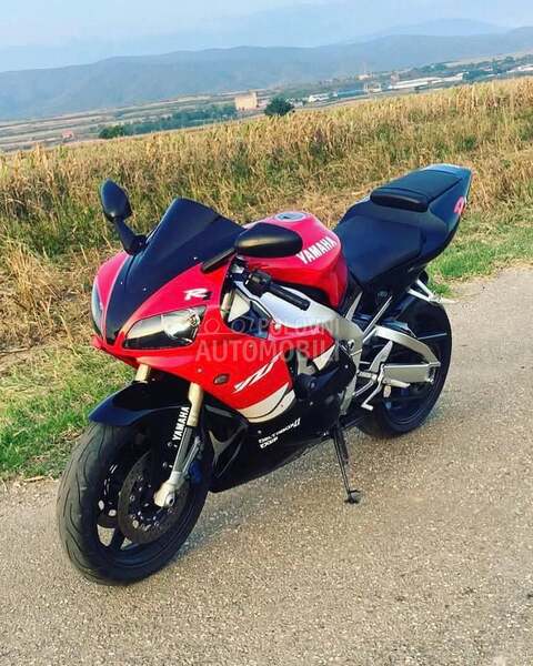 Yamaha R1