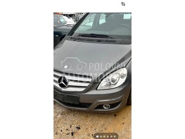 prednji branik za Mercedes Benz B 150, B 160, B 170 ... od 2007. do 2011. god.