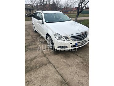 Mercedes Benz E 200 