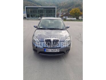 Lancia Ypsilon 