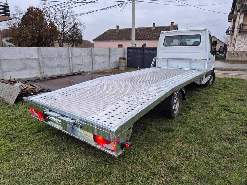 Mercedes Benz Sprinter 