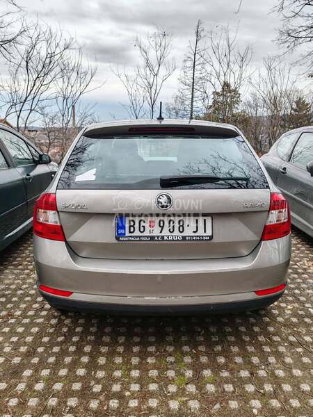 Škoda Rapid 