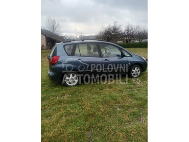 Toyota Corolla Verso 1.8 16 v