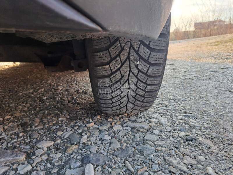 Continental 195/65 R15 Sve sezone