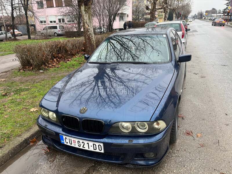 BMW 528 528i