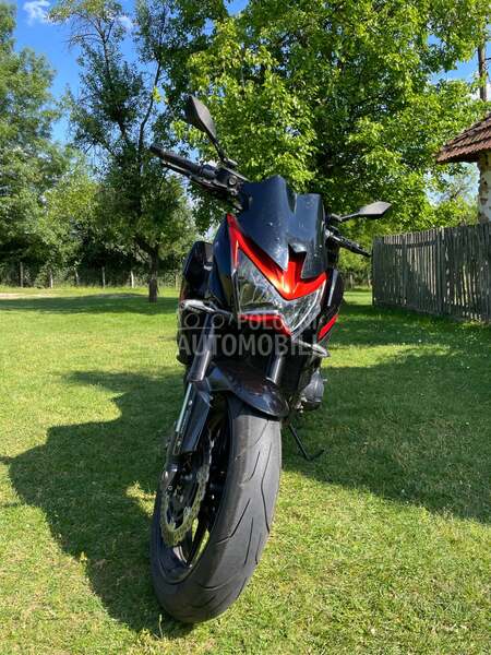 Kawasaki Z800E