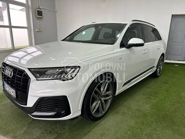 Audi Q7 7 sed