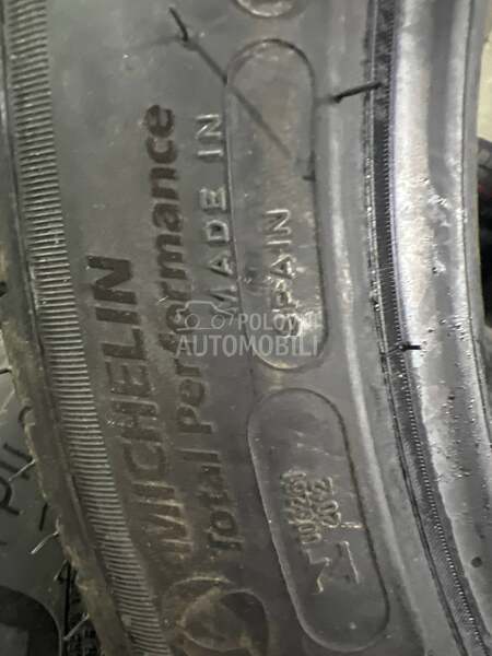 Michelin 235/45 R17 Letnja