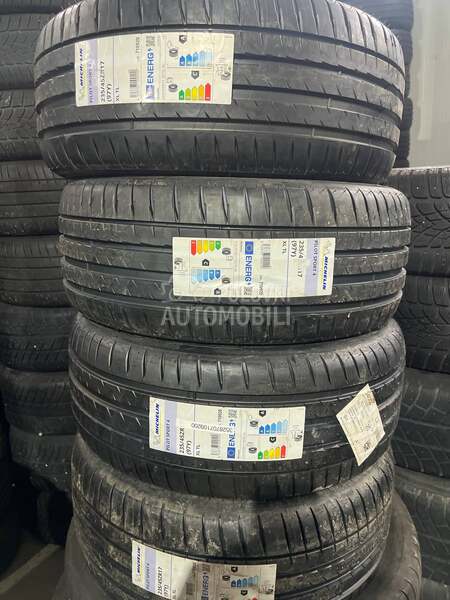 Michelin 235/45 R17 Letnja