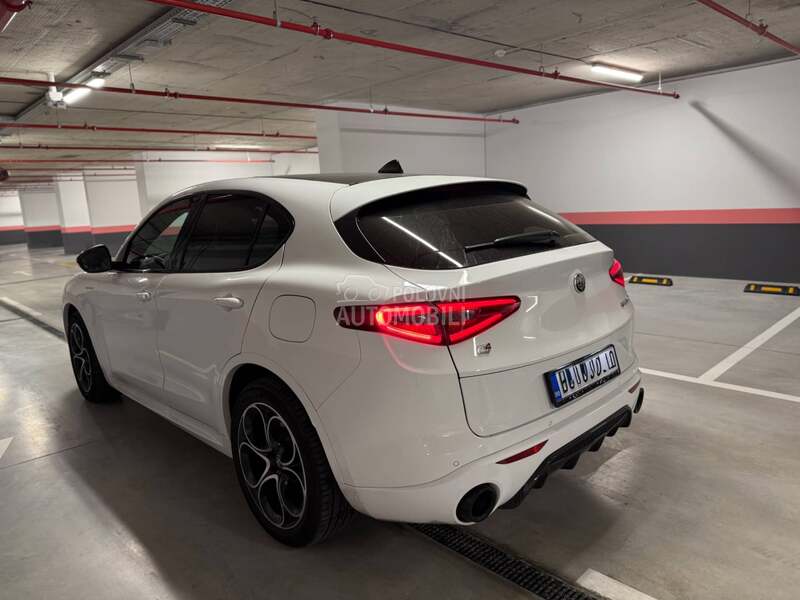 Alfa Romeo Stelvio 2.0
