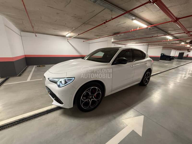 Alfa Romeo Stelvio 2.0