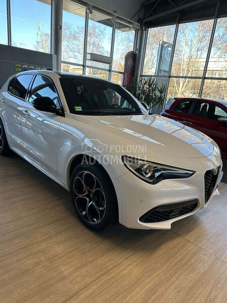 Alfa Romeo Stelvio 2.0