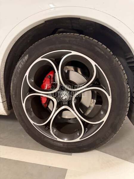 Alfa Romeo Stelvio 2.0