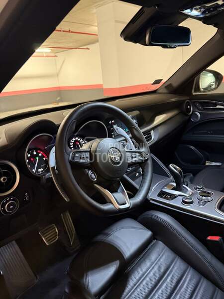 Alfa Romeo Stelvio 2.0