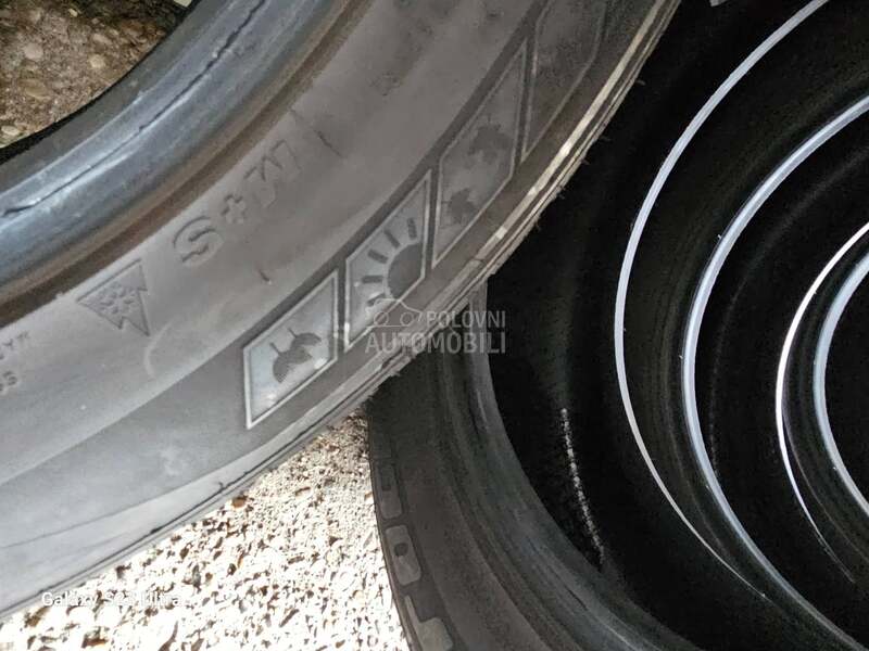Tracmax 225/55 R17 Sve sezone