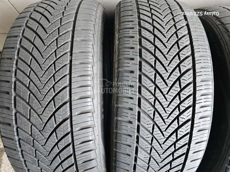 Tracmax 225/55 R17 Sve sezone