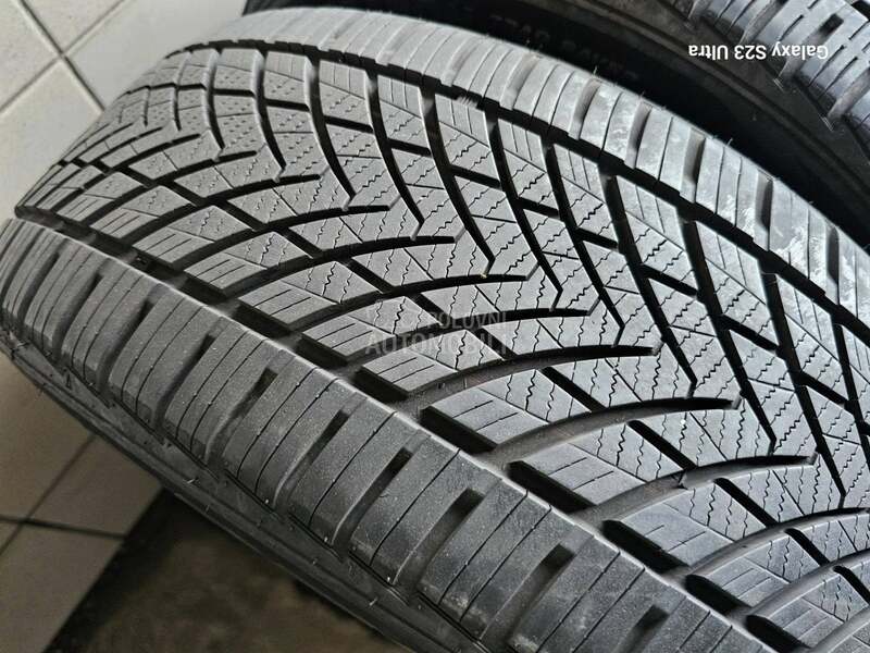 Tracmax 225/55 R17 Sve sezone