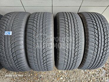 Bridgestone 215/55 R17 Zimska