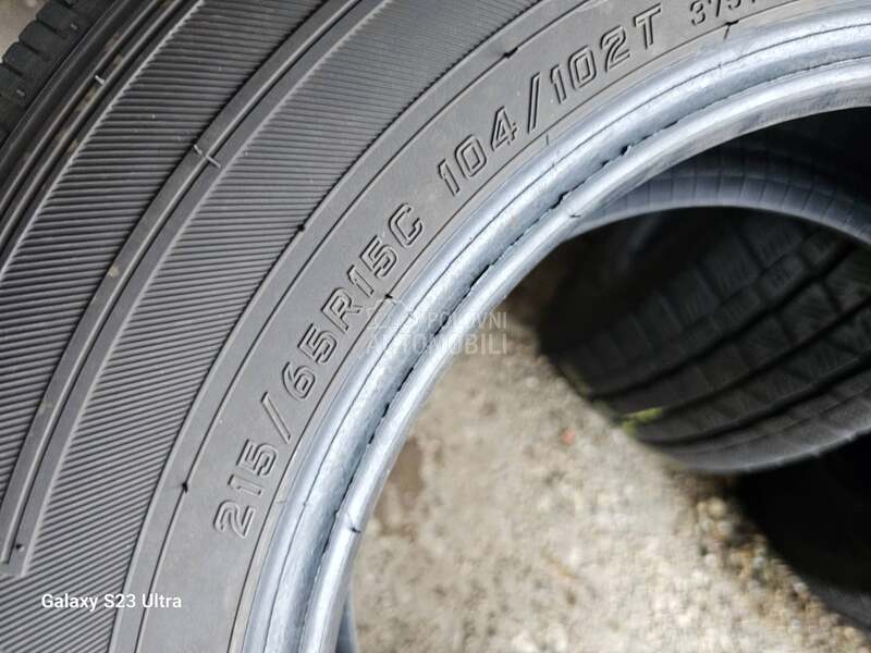 Falken 215/65 R15 Zimska