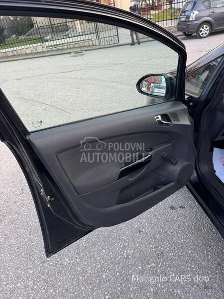 Opel Corsa D 