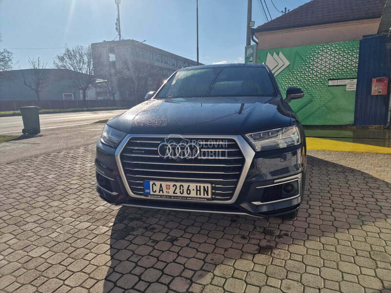 Audi Q7 E-tron