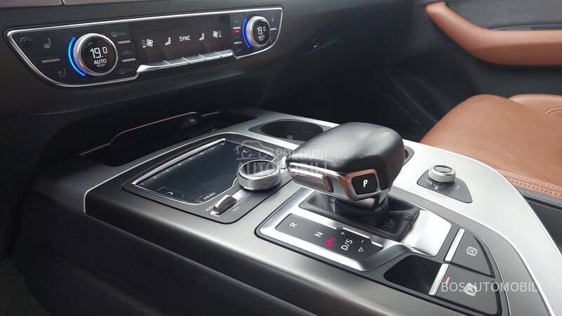 Audi Q7 3.0 E - Tron