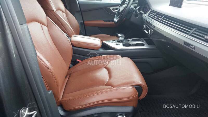 Audi Q7 3.0 E - Tron