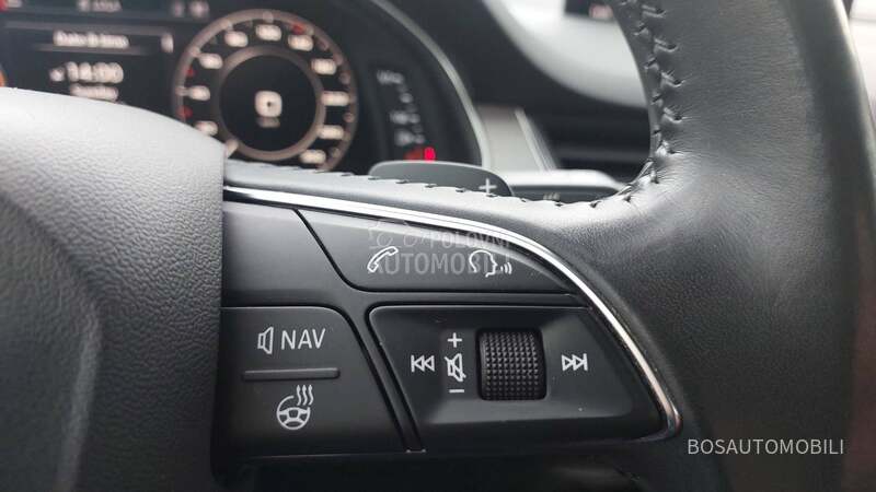 Audi Q7 3.0 E - Tron