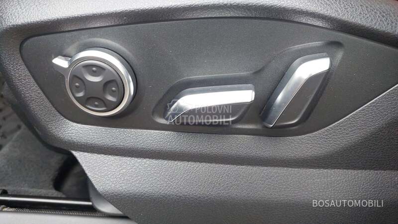 Audi Q7 3.0 E - Tron