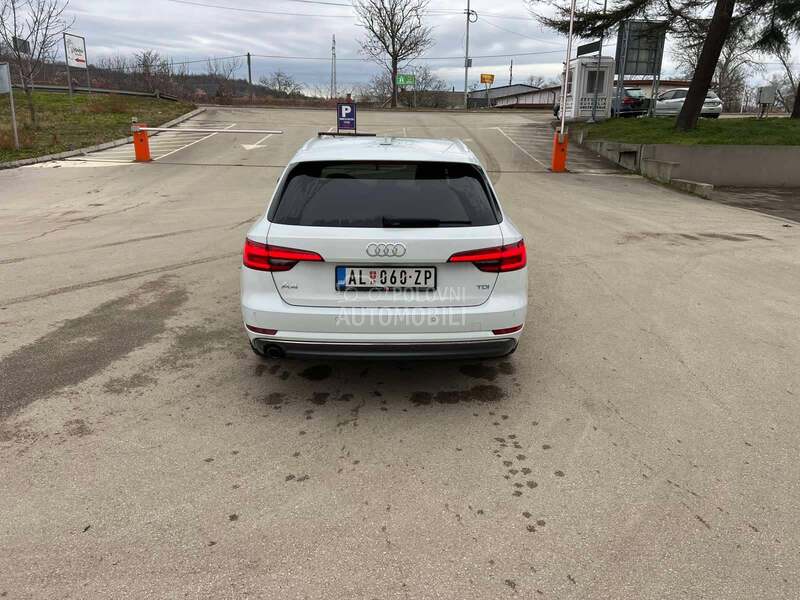 Audi A4 3 x S line