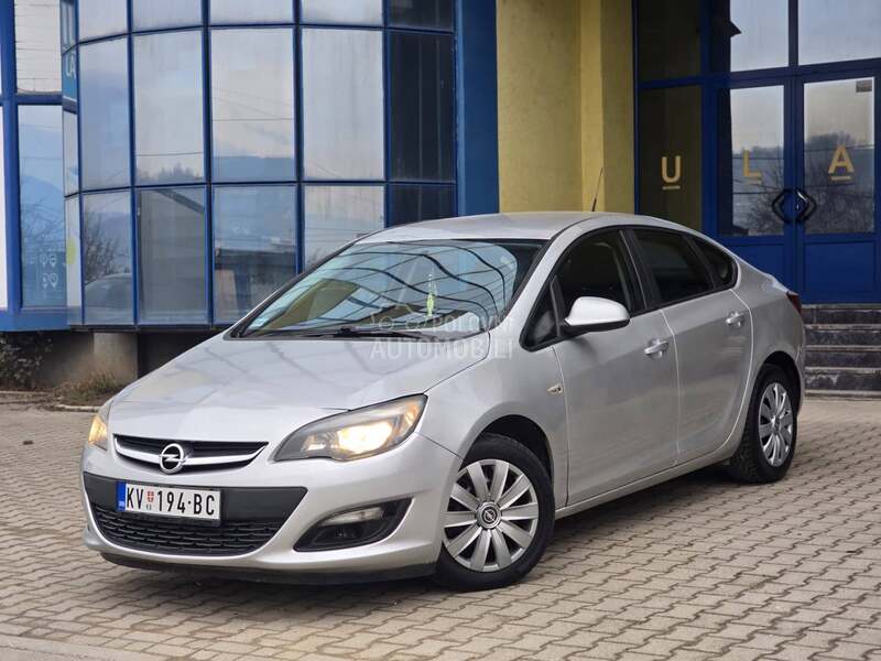 Opel Astra J 
