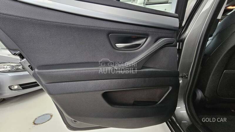 BMW 525 25dA d.tabla harman