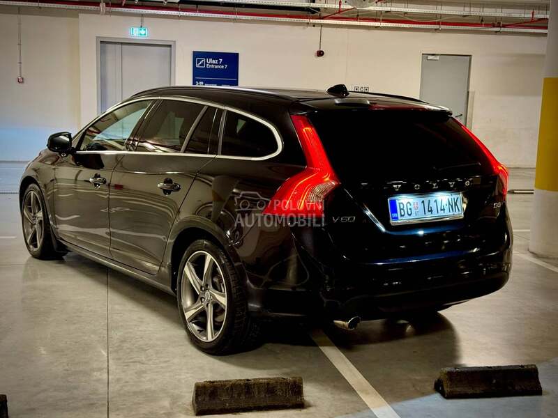 Volvo V60 