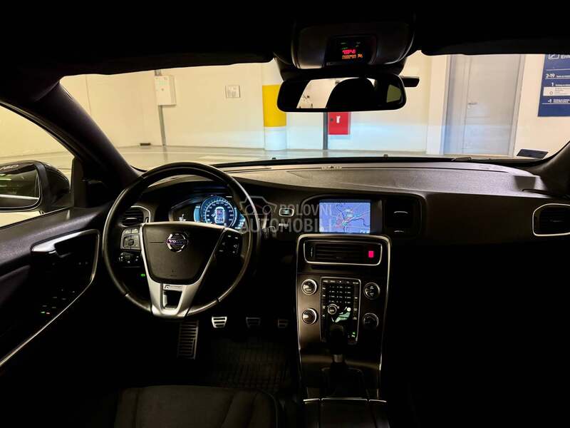 Volvo V60 