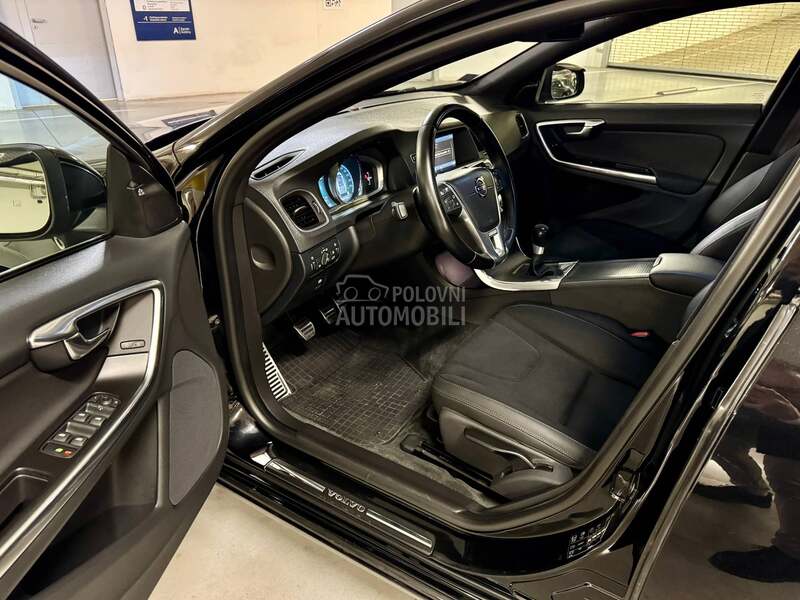 Volvo V60 